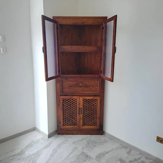 Кутова_шафа